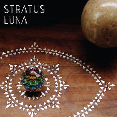 stratus luna pic.jpg